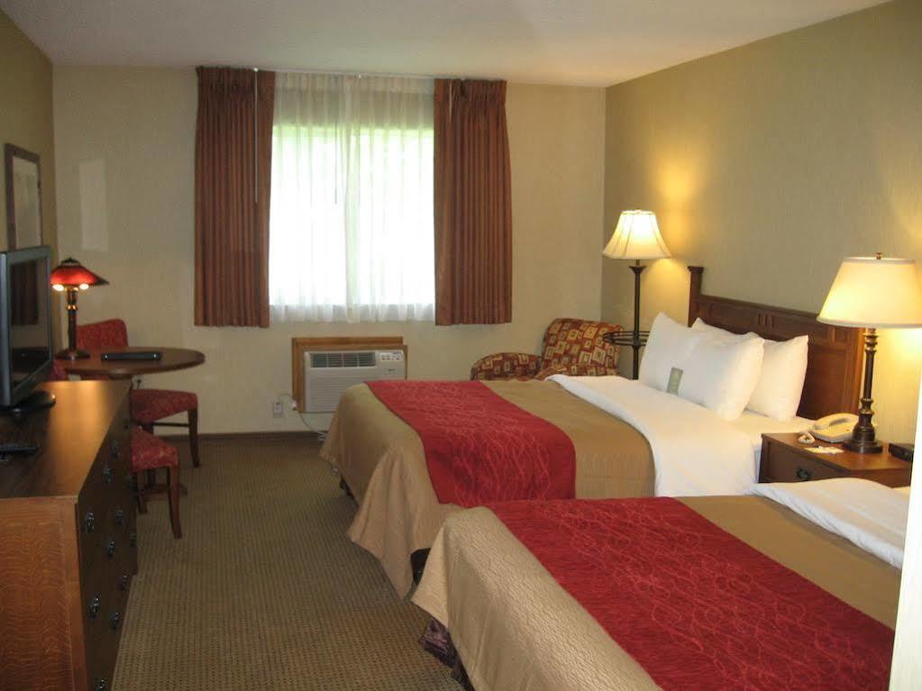 Quality Inn Айронвуд Екстер'єр фото
