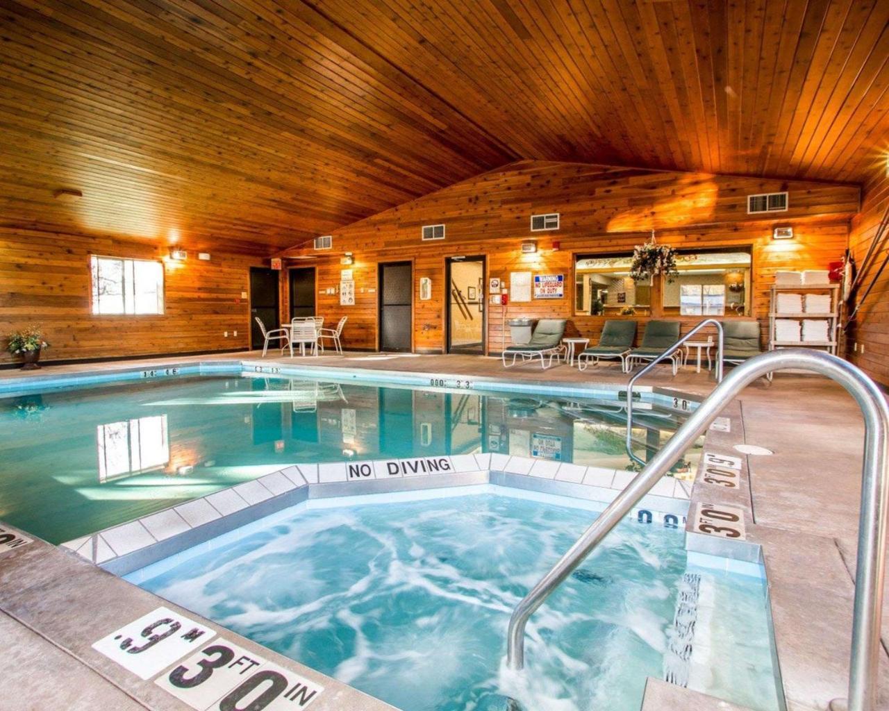 Quality Inn Айронвуд Екстер'єр фото